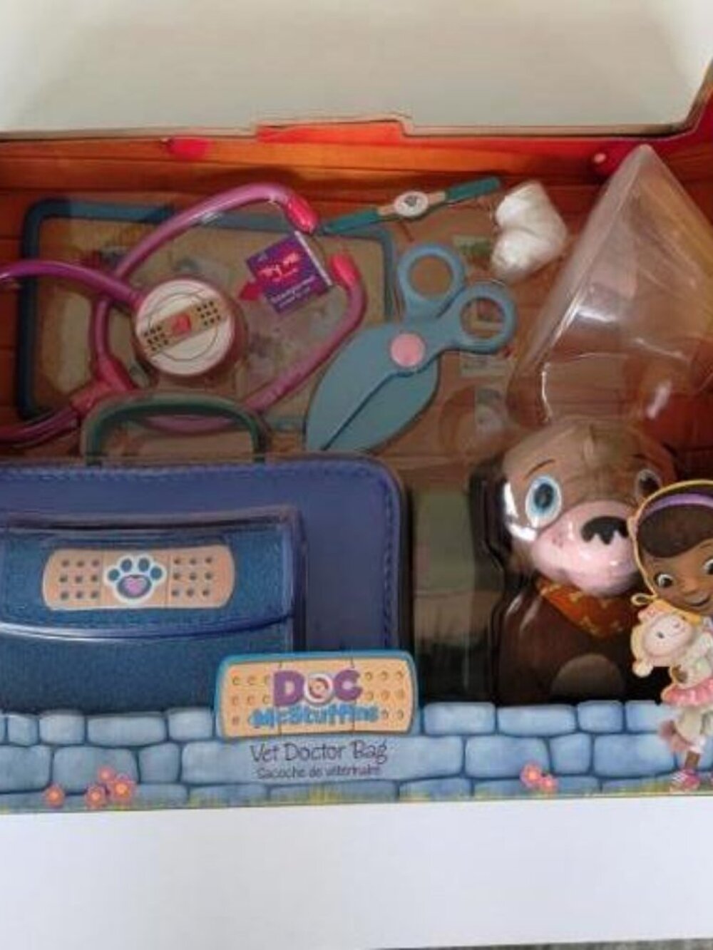 Disney Doc McStuffins Pet Vet Doctor's Bag Set - New / Sealed
